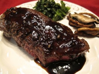 Steak with balsamic butter 