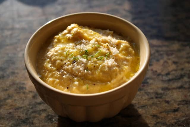 Mashed Golden Cauliflower with UP Alonso Koroneiki & Roasted Garlic