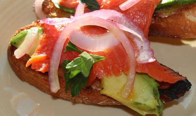 Wild Smoked Salmon & Avocado Crostini with Olio Nuovo Favolosa